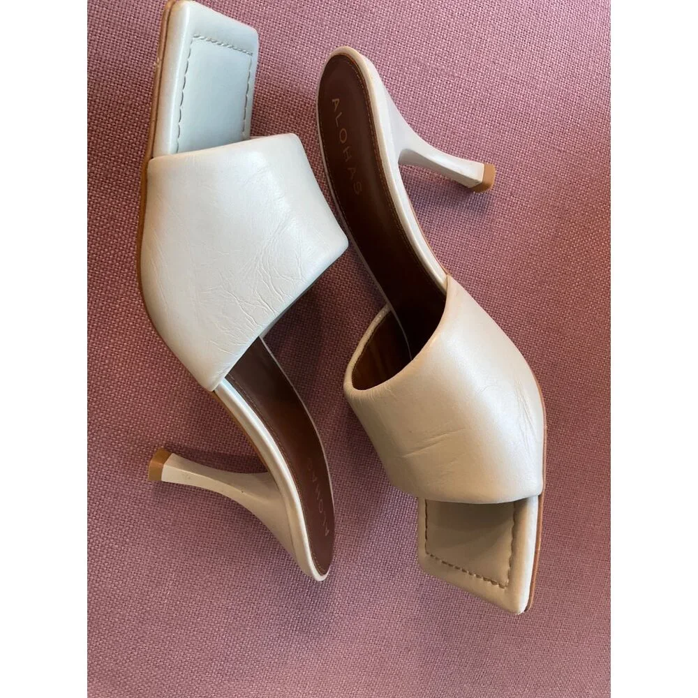 Alohas Puffy Mules in Grey/White Leather 38 Womens High Heels